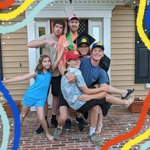 Meet your Posher, Brooke